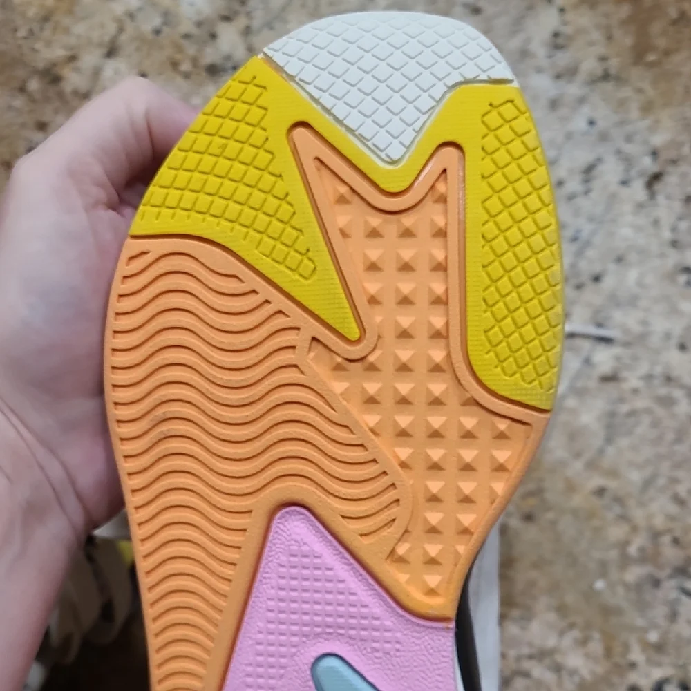 Puma Squishmallows Cam #1 Multicolor Sneakers with Cat Design Womens Sz 9